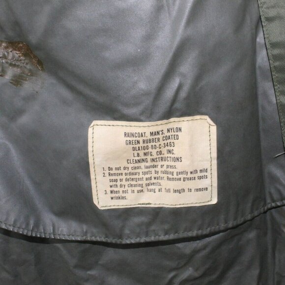 Nylon Green Rubber Coated Button Down Lined Long Raincoat Size 38 - Picture 9 of 10